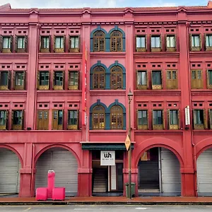 2* Hotel a capsule Wink At Upper Cross Street